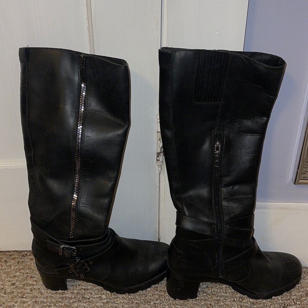 UGG tall boot